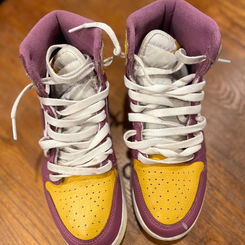 Air Jordan 1 Brotherhood 575441-706 Size 6Y  IOB High Top FREE SHIPPING